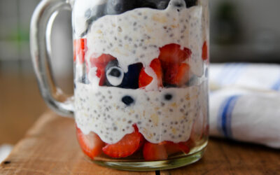 Easy Breakfast Idea: Red, White & Blue Overnight Oats!