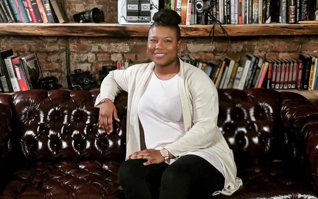 Meet a Mom: Author & Social Media Guru Brittany Hennessy!